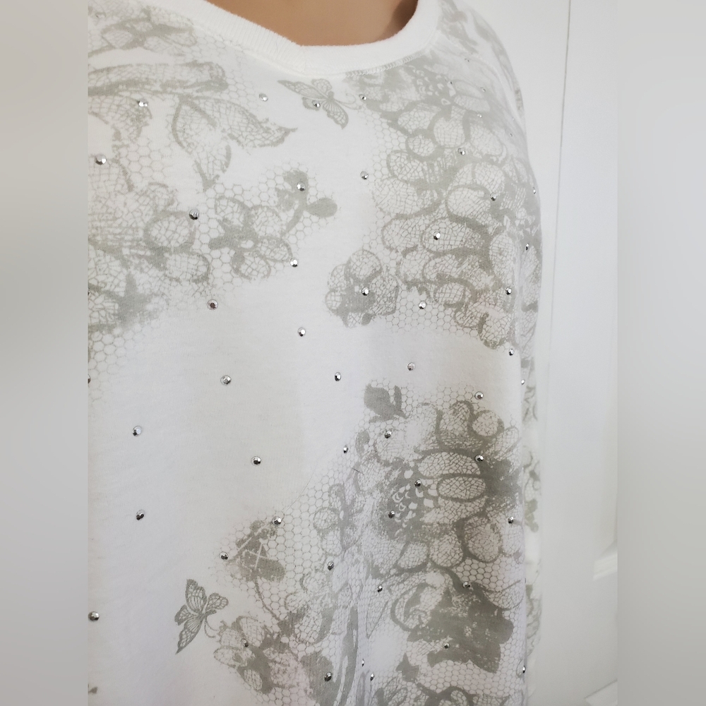 Avenue Womens Plus Floral Print Embellished 3/4 Sleeve Fleece Top ~ Pre-Owned - Picture 5 of 12